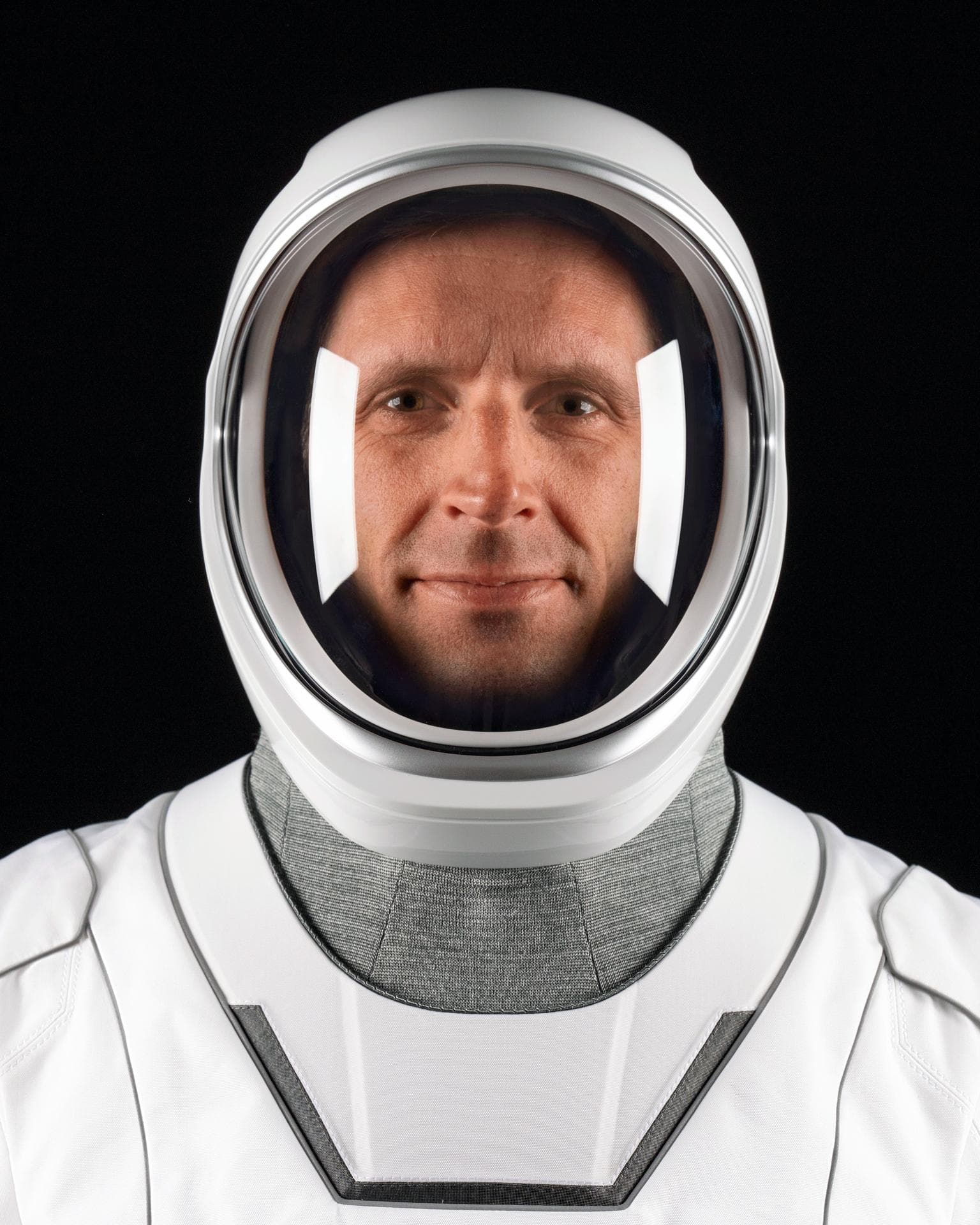 Official NASA portrait of Joshua Kutryk